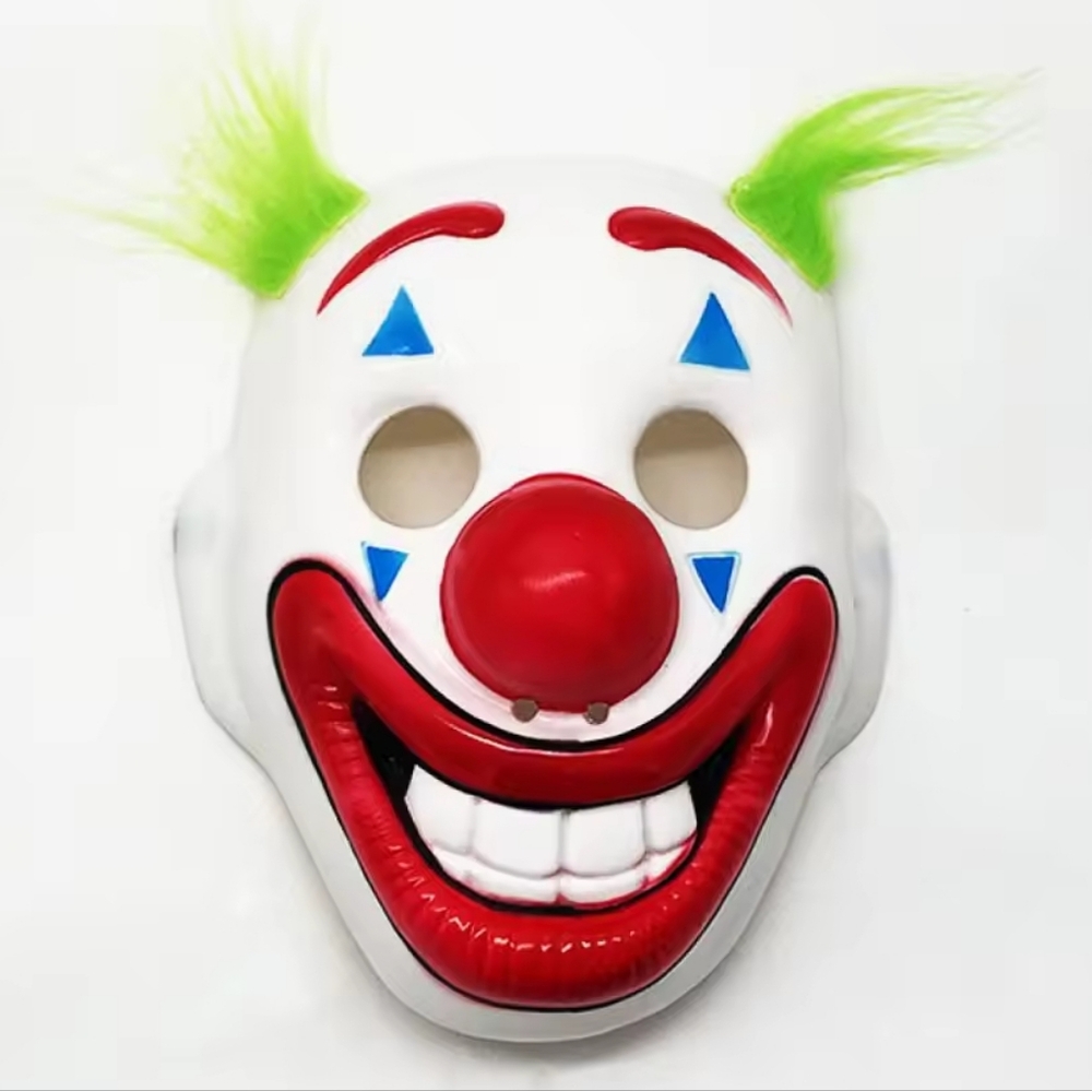 Clown Mask (NWT)